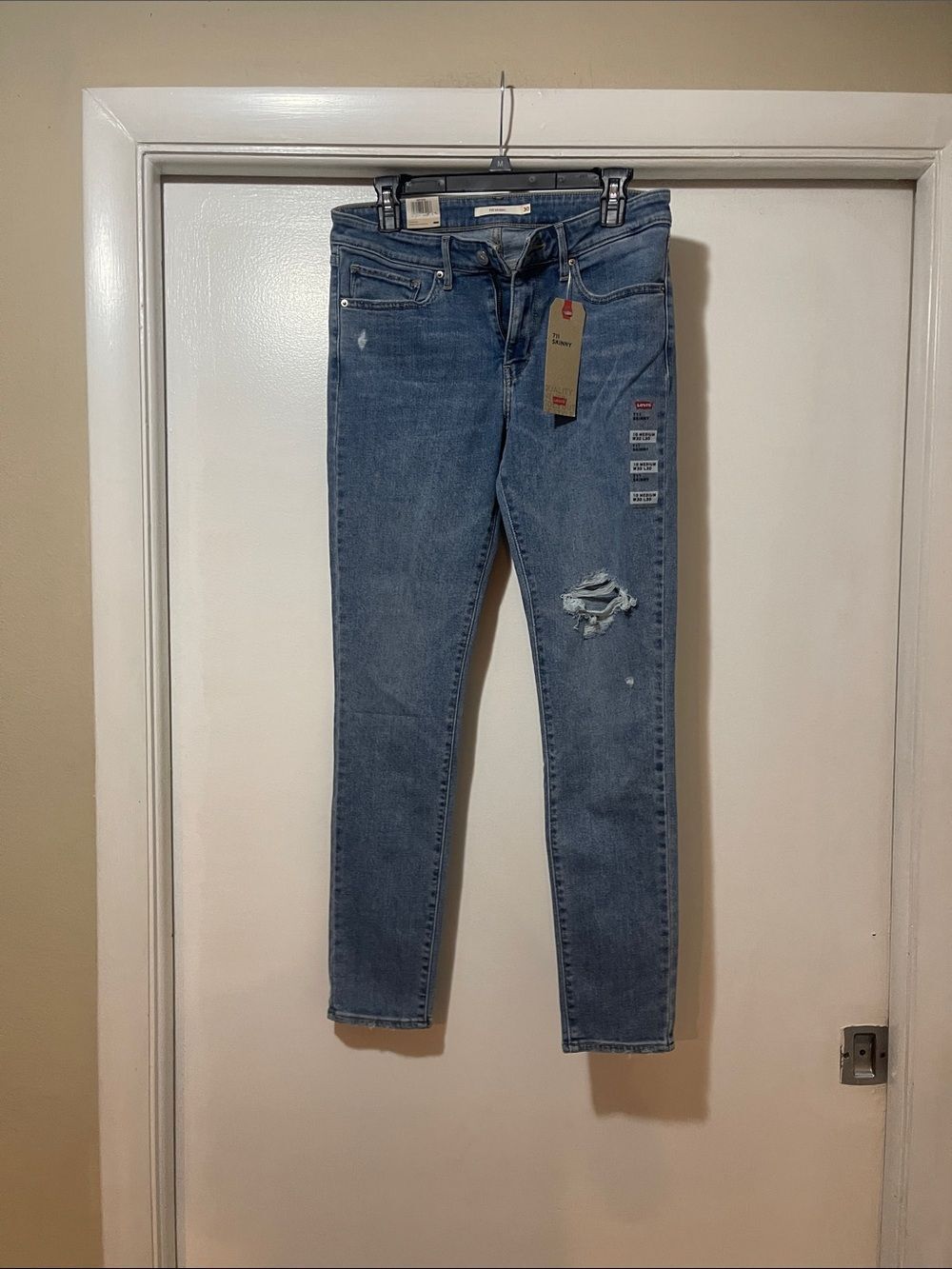 Levi's Light Blue 711 Skinny Jeans NWT size 10 medium 30x30